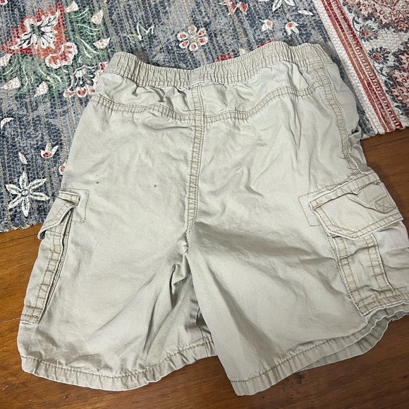 JK J. Khaki elastic waistband cargo shorts - Picture 4 of 4